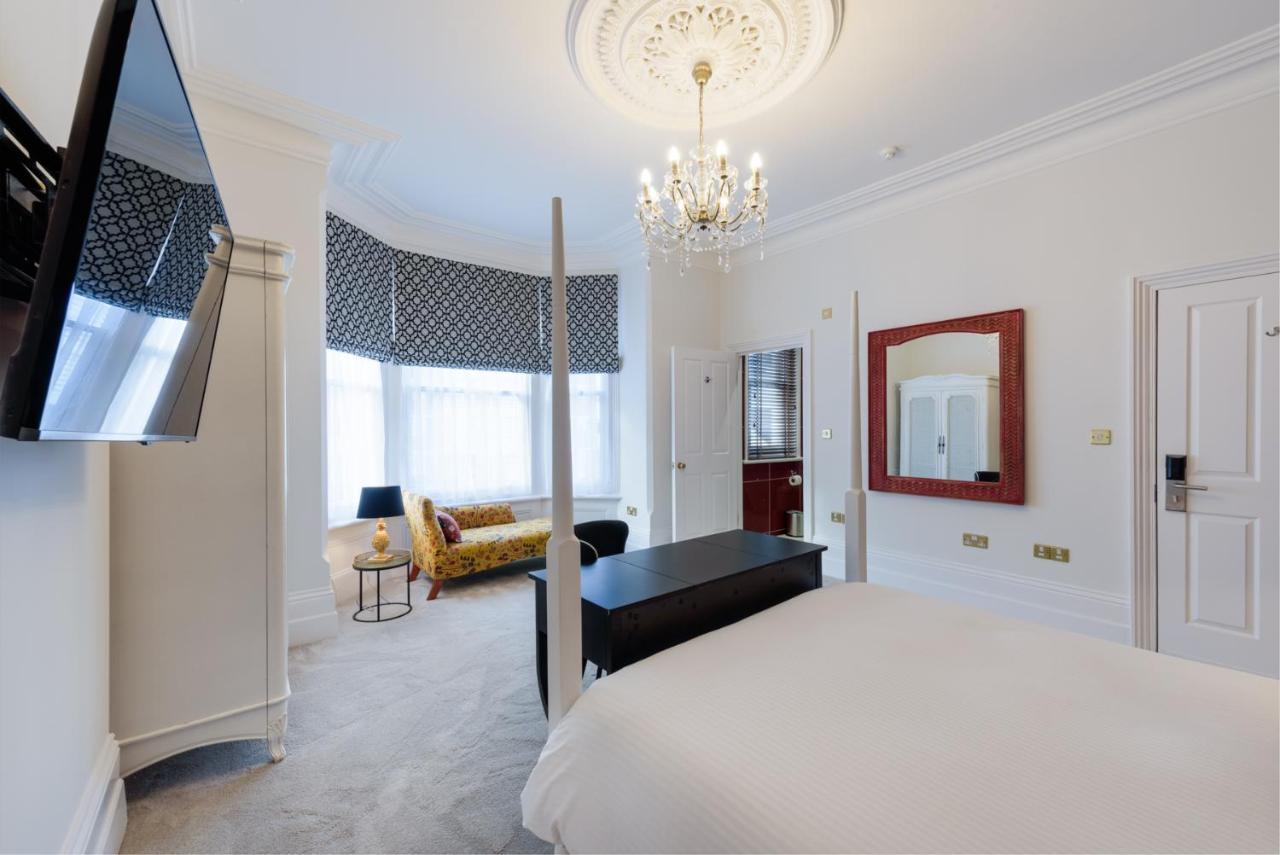 פורטסמות' The Clarence Boutique Rooms מראה חיצוני תמונה