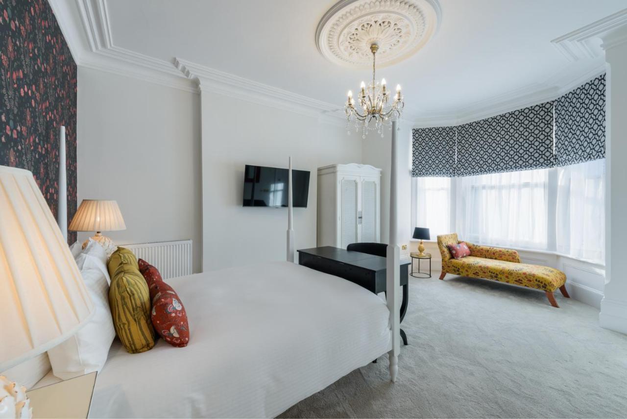 פורטסמות' The Clarence Boutique Rooms מראה חיצוני תמונה