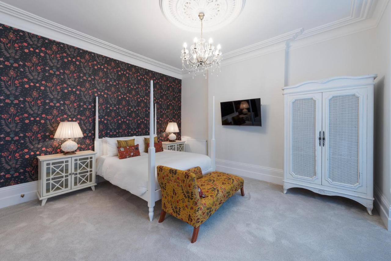פורטסמות' The Clarence Boutique Rooms מראה חיצוני תמונה