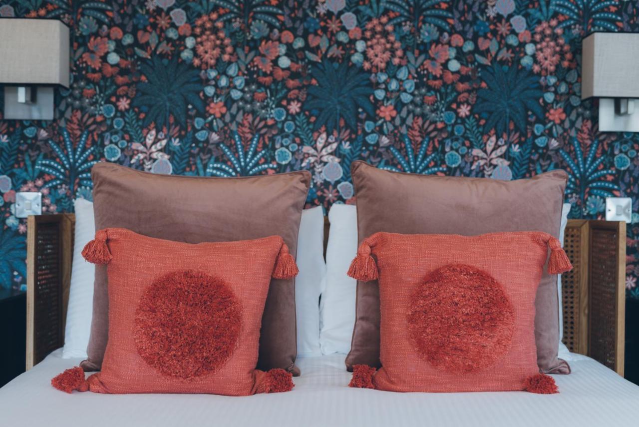 פורטסמות' The Clarence Boutique Rooms מראה חיצוני תמונה