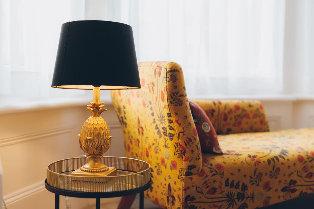 פורטסמות' The Clarence Boutique Rooms מראה חיצוני תמונה